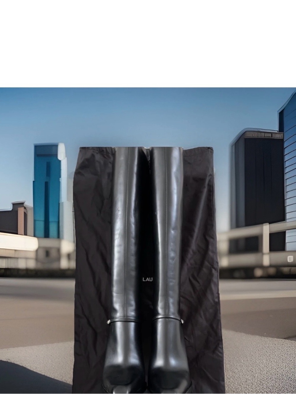 Saint Laurent Black Leather Knee-High Stiletto Boots with Side Zip - Picture 5 of 8
